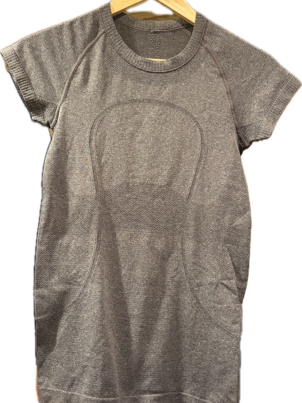 lululemon athletica Short Sleeve Heathered Gray Fitness Tee